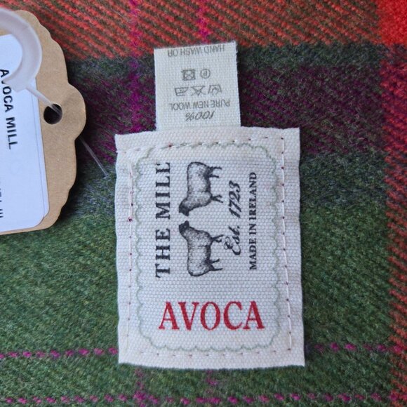NWT Merino Wool Plaid Scarf AVOCA Ireland Pink, Green & Purple - Picture 4 of 9